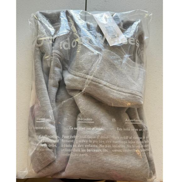 New ~ Outdoor Voices ~ OV Graphic Sweatshirt Size XS OVERSIZED - Picture 7 of 7